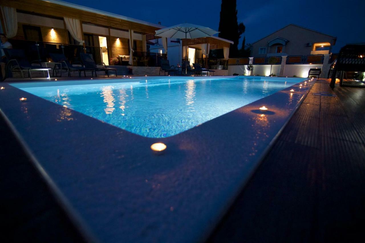 Tomica Apartments With Pool Biograd Na Moru Exteriér fotografie
